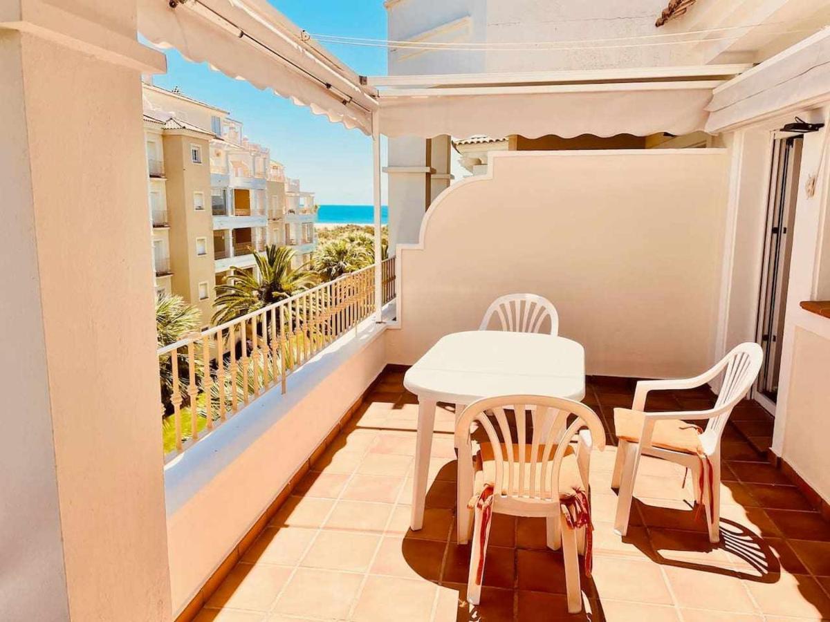 Apartamento con terraza y vistas al mar 1ª línea Isla del Moral Habitación foto
