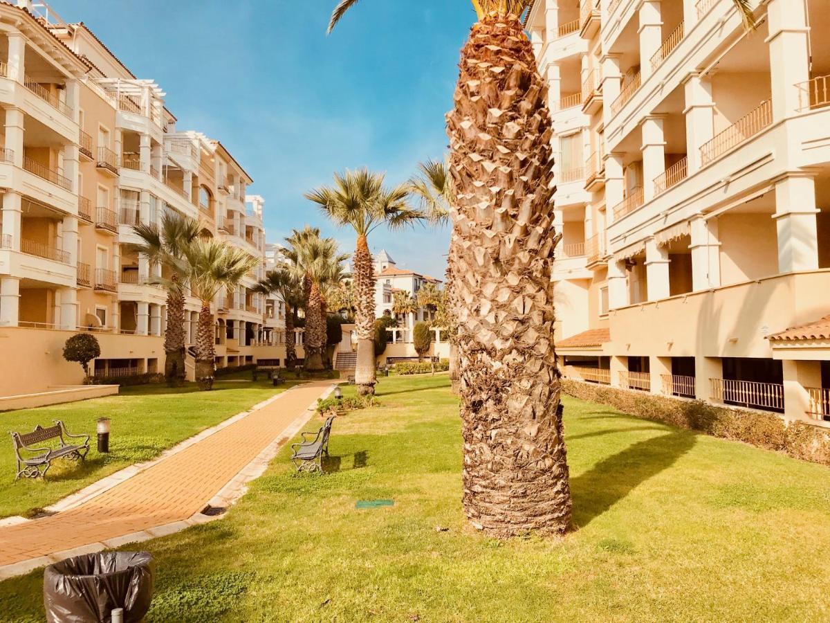Apartamento con terraza y vistas al mar 1ª línea Isla del Moral Exterior foto