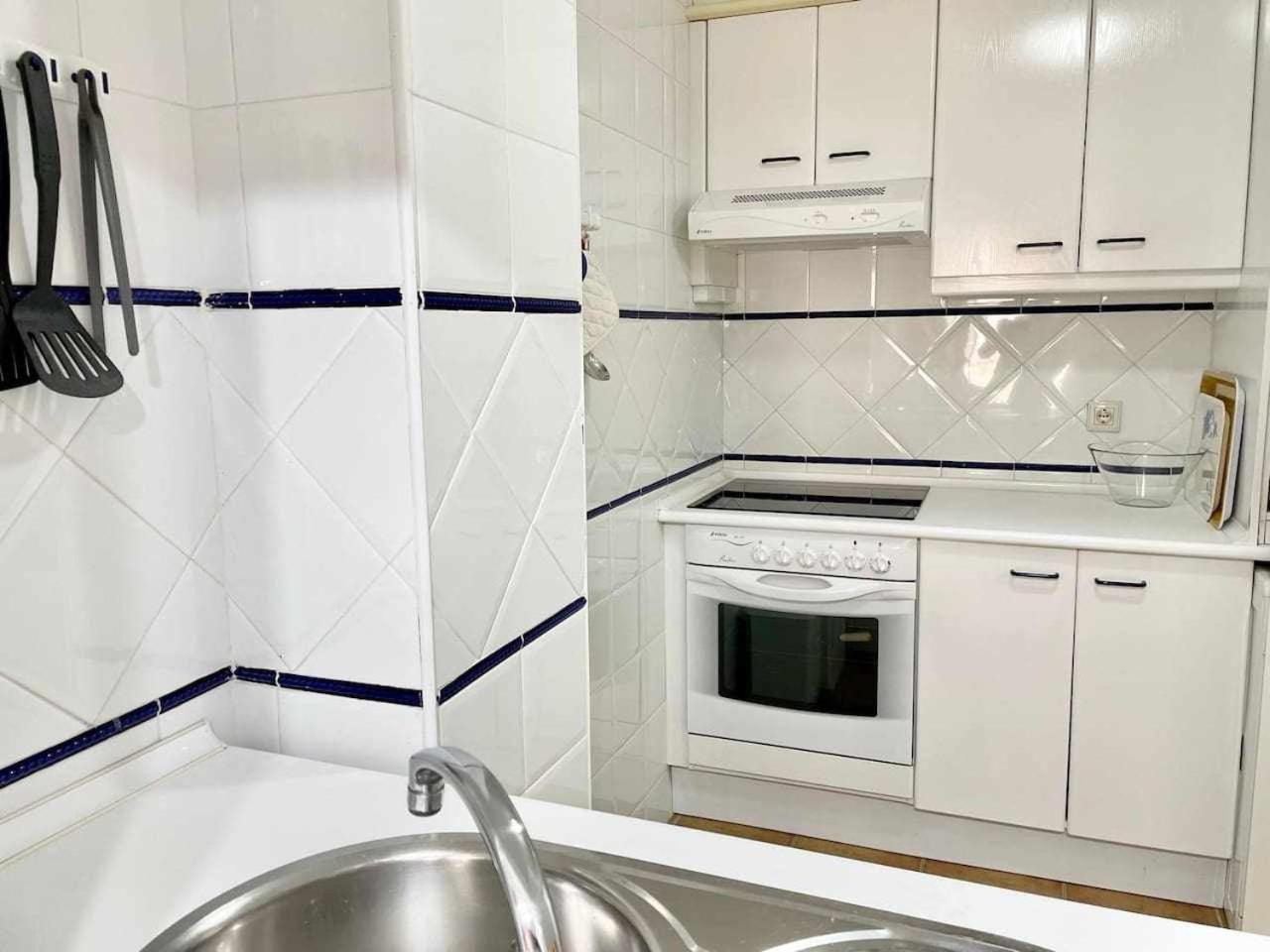 Apartamento con terraza y vistas al mar 1ª línea Isla del Moral Habitación foto